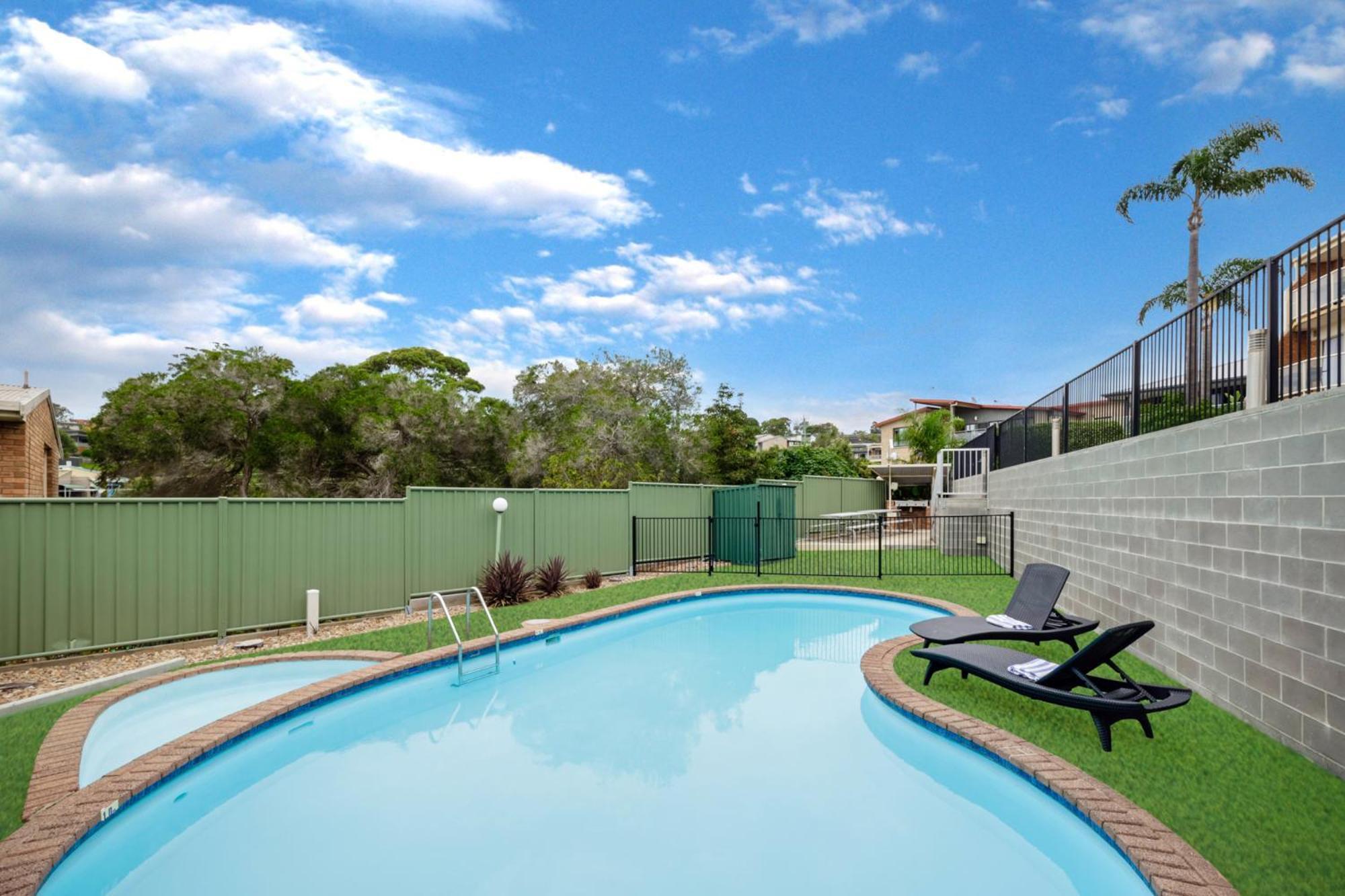 Sapphire Waters Motor Inn Merimbula Exterior foto